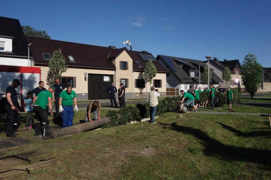 Foto des Albums: Maibaumstellen 2018